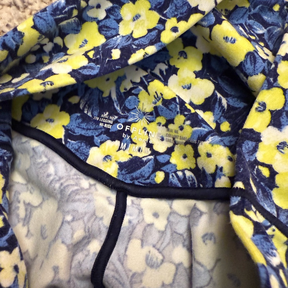 Aerie Offline Floral Leggings - Picture 3 of 6